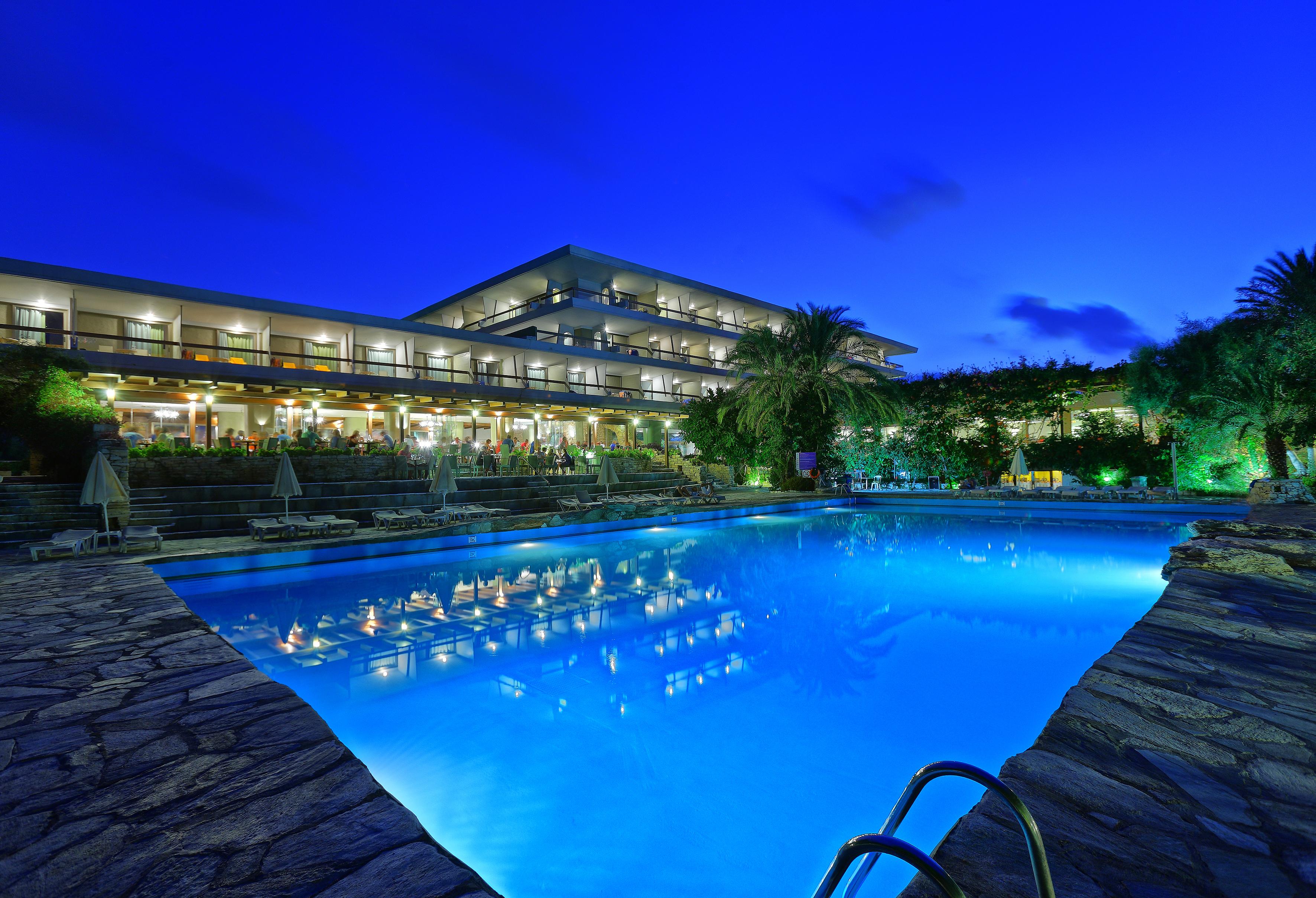 Sitia Beach City Resort & Spa Exteriör bild